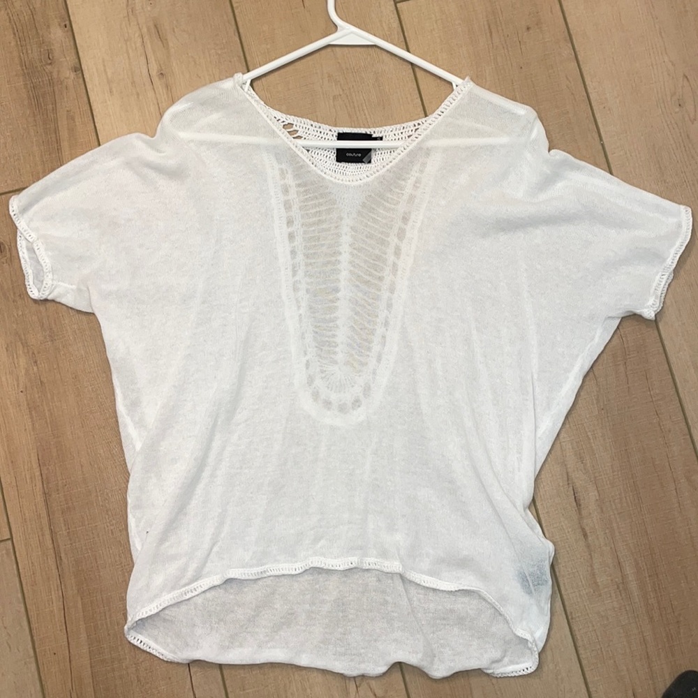 NWOT Cliche couture white blouse. Pattern back with cut-outs. Oversized style